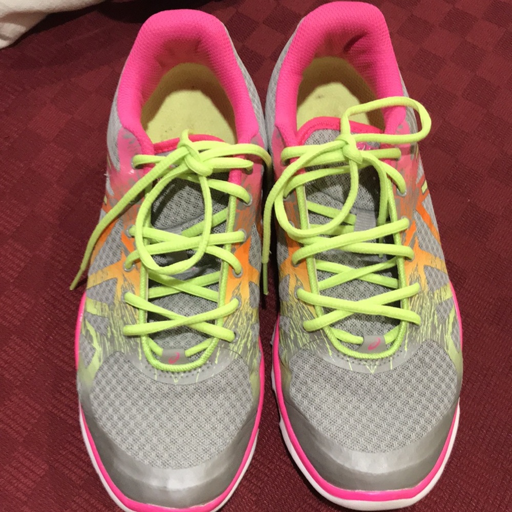 ASICS size 9 running shoes